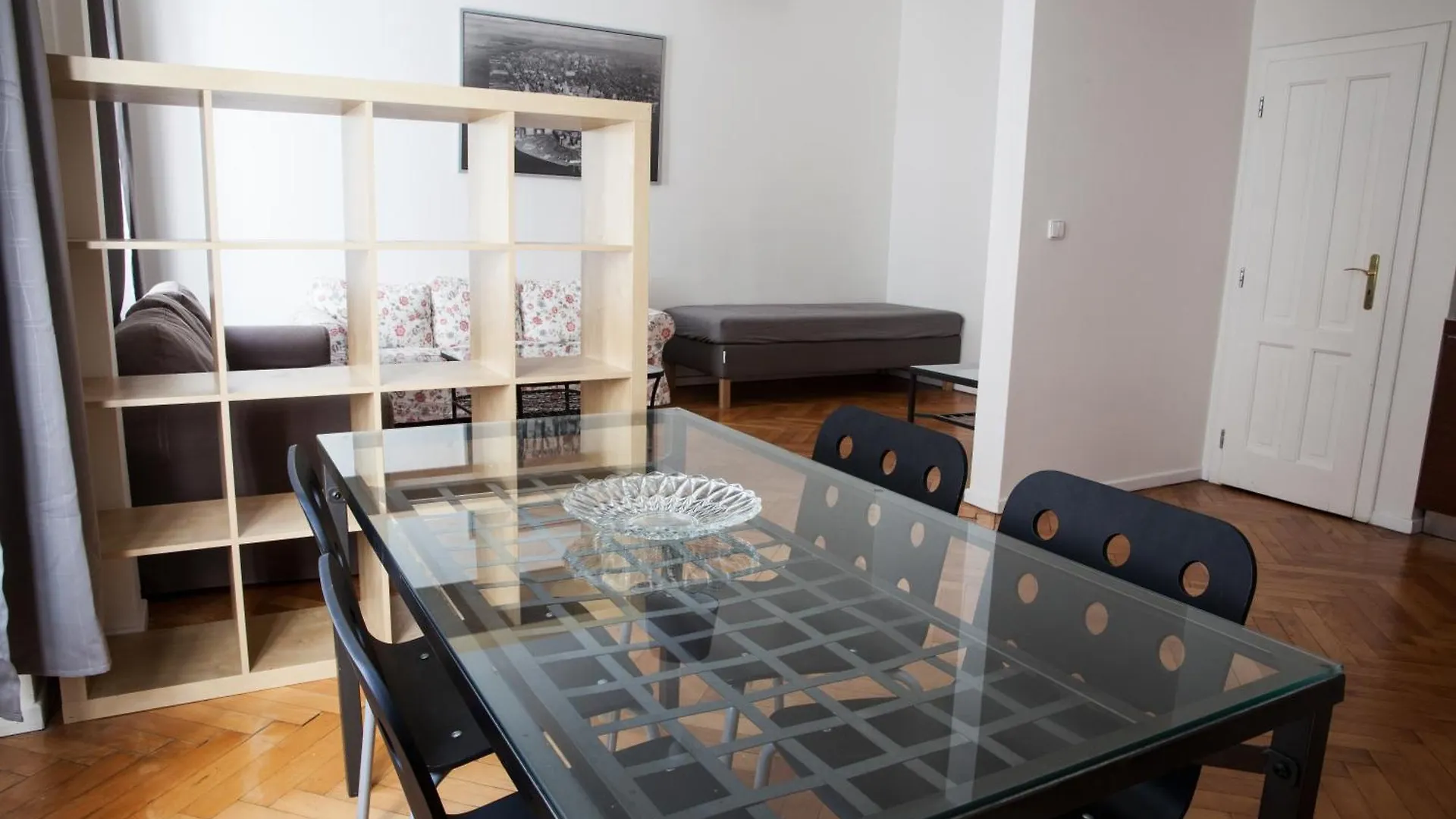 Spacious 2 Bedroom Apartment With Nice Terrace Prague