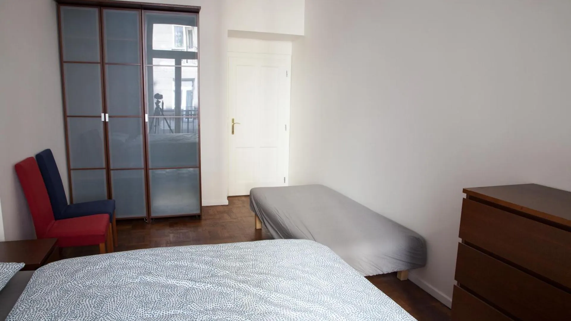 Spacious 2 Bedroom Apartment With Nice Terrace Prague